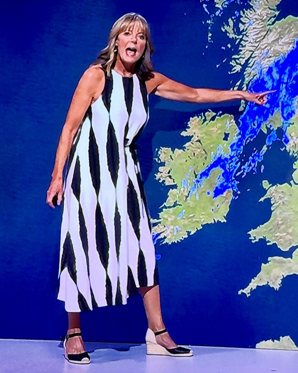 raymach1's tweet photo. LOUISE
#LouiseLear
#BBCWeather https://t.co/oiotdsCqhj