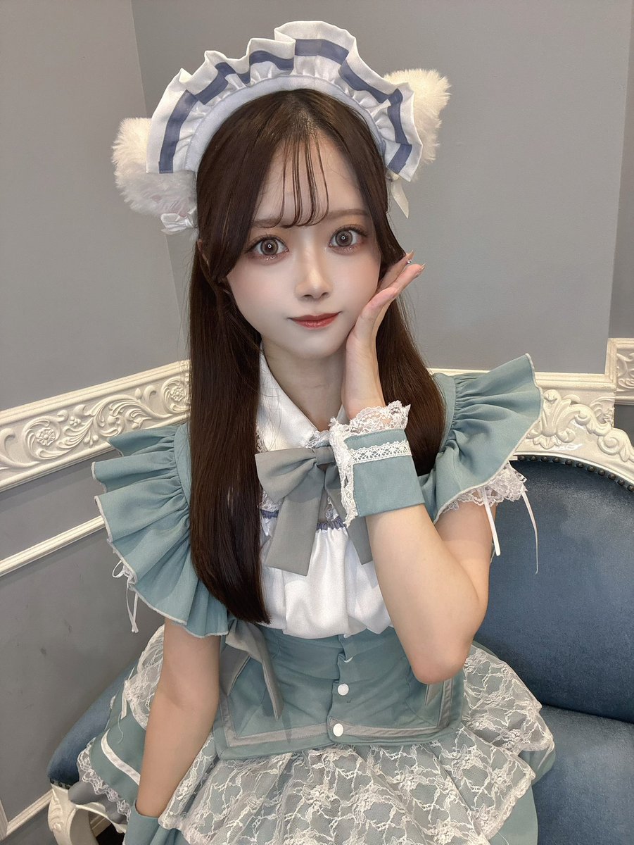 Rag__bell's tweet photo. おきゅいんしてます🔔✨
18-22時でいます🐈‍⬛💙
みまさんひじりちゃんと🫶🏻
ゆっくりお話しできると思います〜♪

🎀住所🎀
大阪府大阪市浪速区日本橋西1-4-8♡1階

#メイドカフェ #コンカフェ #大阪 #日本橋 #オタロード #自撮り界隈 https://t.co/AXMh9iVGqU