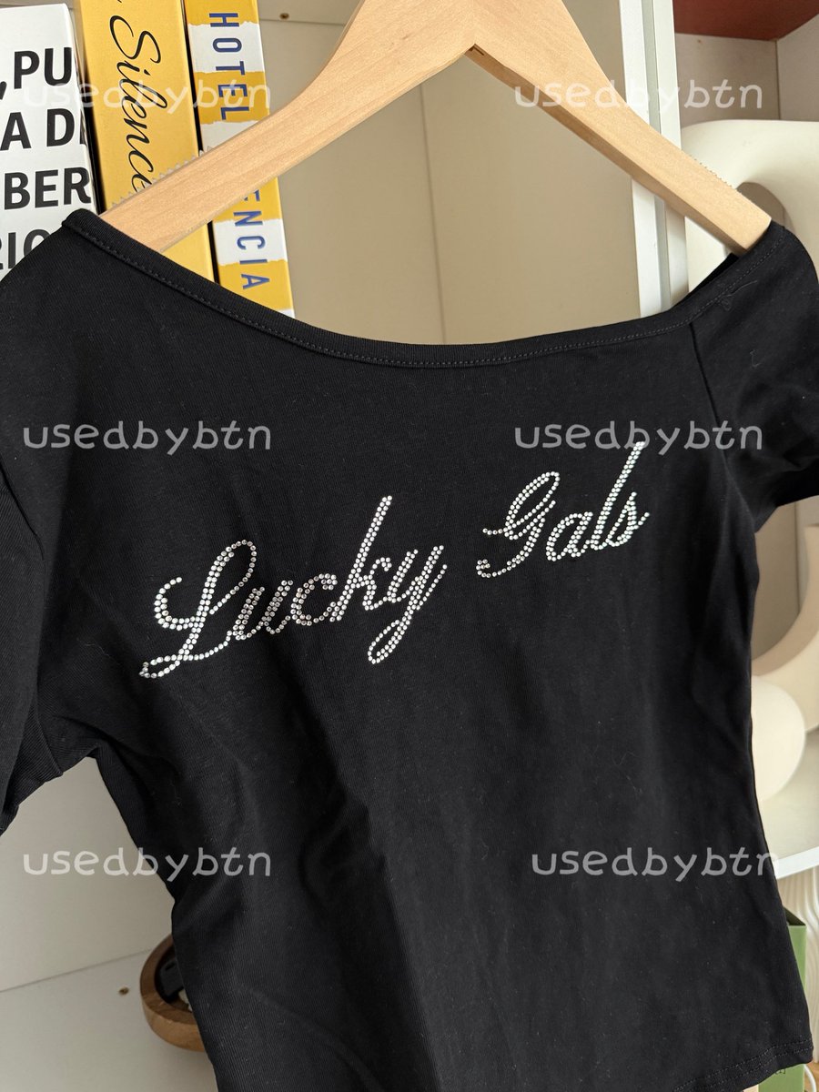 usedbybtn's tweet photo. เสื้อปาดไหล่ from Jarinya
✨Price : 80.- 
🛋️ Size : S (อก28-36" / ยาว19“)

#ส่งต่อเสื้อผ้า #ส่งต่อเสื้อผ้ามือสอง #เสื้อผ้ามือสอง #ส่งต่อเสื้อผ้ามือ2 #vghbkk #bemingbkk #cintageshop #stylistshop #ส่งต่อcintage #โล๊ะตู้ #ส่งต่อstylist #เสื้อผ้ามือสองสภาพดี https://t.co/oSPFWbU44q