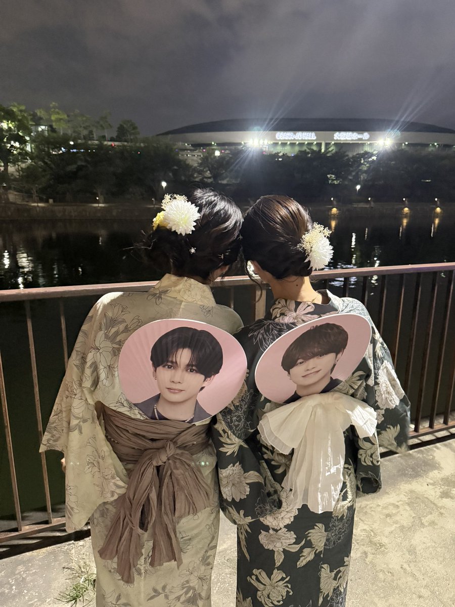 nnwmmk's tweet photo. 7/28は728の日‼️
歳も歳なので最後の浴衣参戦🥹
デビュー前に出会ったさおりちゃんと5周年記念ツアー行けて幸せ🥹🩷
大橋和也は今回もとてもめろかったです‼️
浴衣姿見せれて大満足です笑 https://t.co/OLLzUxDlgH