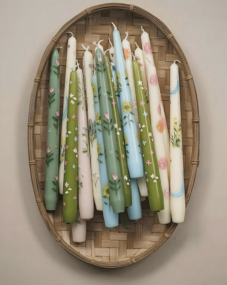 gardenofcolours's tweet photo. floral candles 🌸🍃 https://t.co/gK7BoduPnz