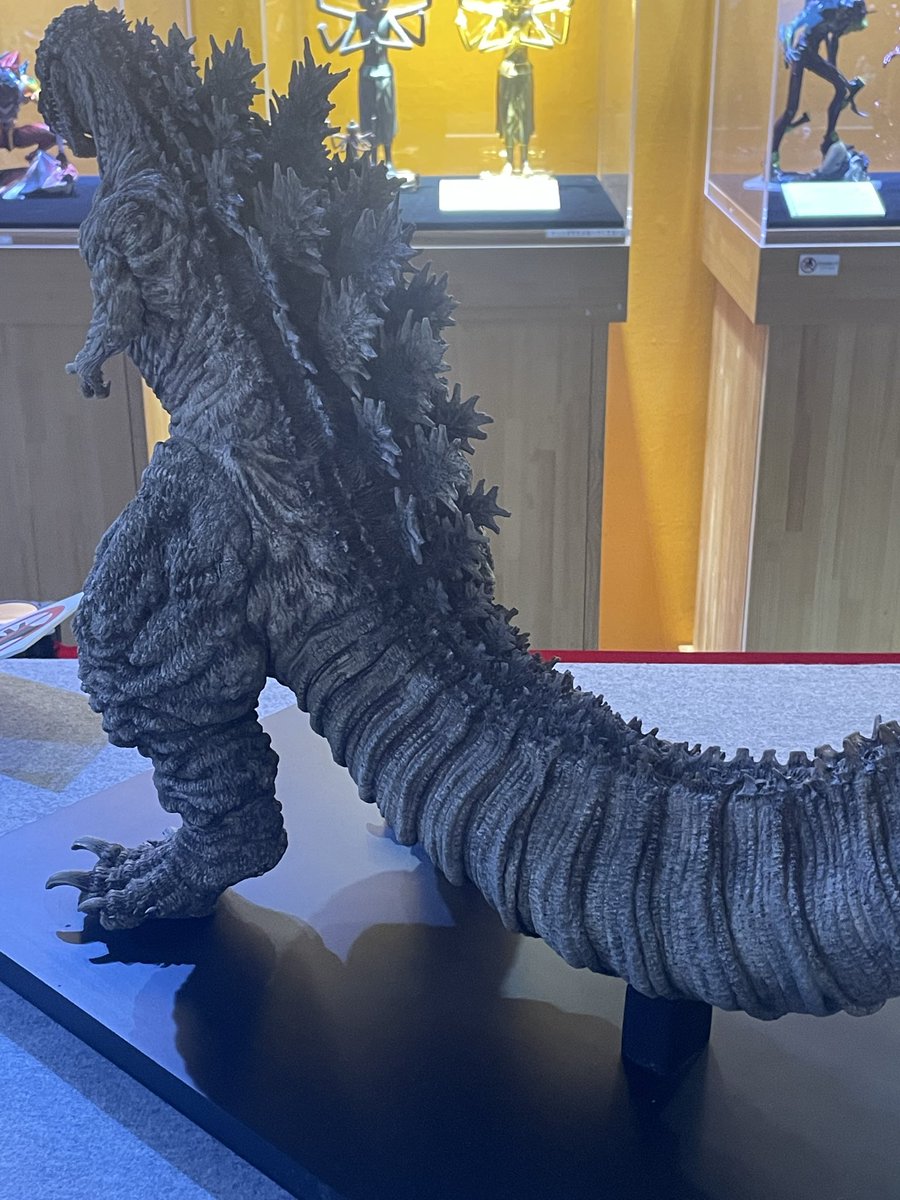 serpo414's tweet photo. 去年かな海洋堂の展示会で拝見させていただいたシン・ゴジラの雛形
足の指のぷくっと感がたまらんのよ https://t.co/3FqltNhQeO