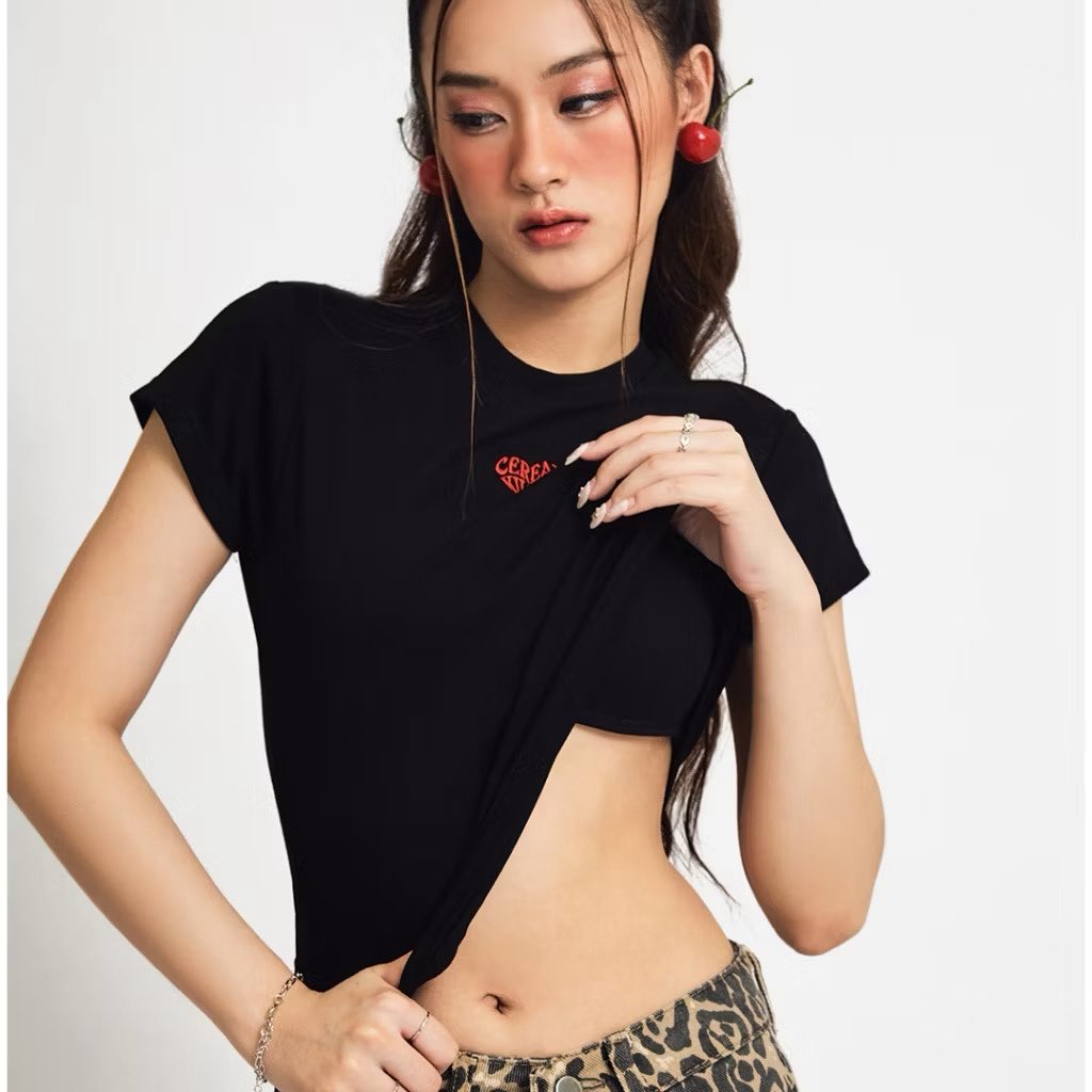 usedbybtn's tweet photo. เสื้อยืดมีบราในตัว Cerealkiller_th 
✨Price : 150.- (shop 990.-)
🛋️ Size : S อก32“ / ยาว16“

#ส่งต่อเสื้อผ้า #ส่งต่อเสื้อผ้ามือสอง #เสื้อผ้ามือสอง #ส่งต่อเสื้อผ้ามือ2 #vghbkk #bemingbkk #cintageshop #stylistshop #ส่งต่อcintage #โล๊ะตู้ #ส่งต่อstylist #เสื้อผ้ามือสองสภาพดี https://t.co/Rn569YLIpm