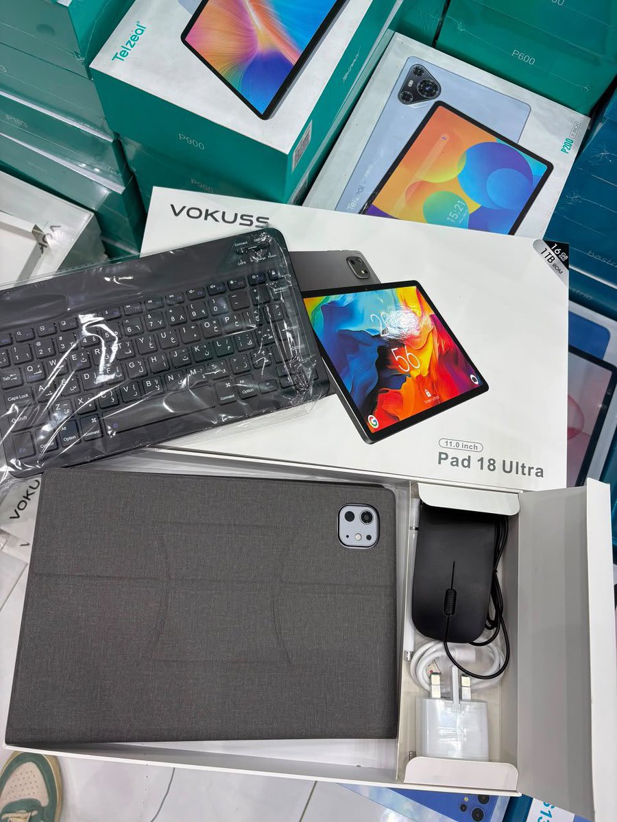 OloriOfOloris's tweet photo. In this Abuja, when you buy your gadget from @clintontechstor peace of mind go nearly finish you I swear😂😂 https://t.co/0dR4hfxLgn