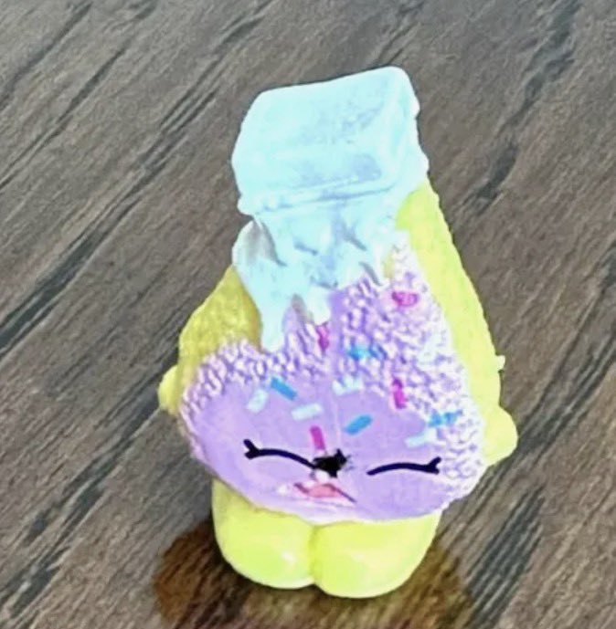 niceboyrabbit's tweet photo. a second milk bar has hit the sponge cake https://t.co/OXguKe1YCQ