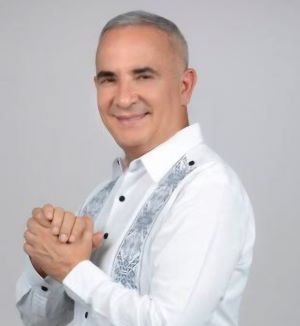 homeroboscan's tweet photo. El chavismo está partido en 3 toletes y fracturado hasta los tuétanos...El Rodrigato (Delcy y Jorge Rodríguez) traicionó el culto y el legado de Chávez para hacerse  del poder temporal y comulga con USA; Diosdado Cabello, simula ser fiel a Chávez utilizando ese cascarón vacío que es el Psuv, pero también es sumiso a Washington...Y Freddy Bernal, Iris Valera y Mario Silva atacan a Delcy, Jorge y Diosdado y tratan de "pescar en río revuelto"...Sin Hugo Chávez, ni Nicolás Maduro, el chavismo se hizo añicos...No tiene  líder.