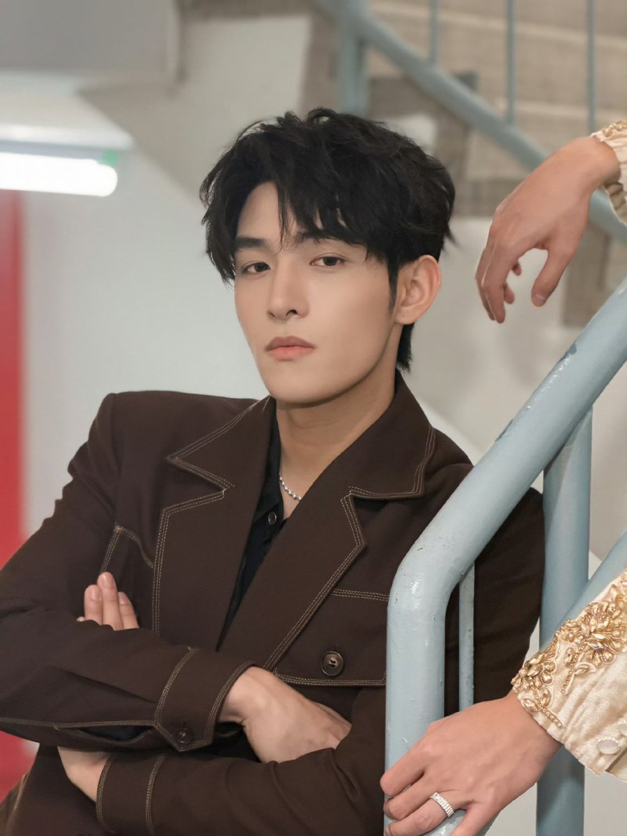 xizhaoglobal's tweet photo. HE YANZHAO WEIBO UPDATE 
07/30/2026

"Taking a quick break online" 

🔗https://t.co/b6ttetZDub

#HeYanzhao #何衍朝 #xizhao https://t.co/HTtURx9xFr