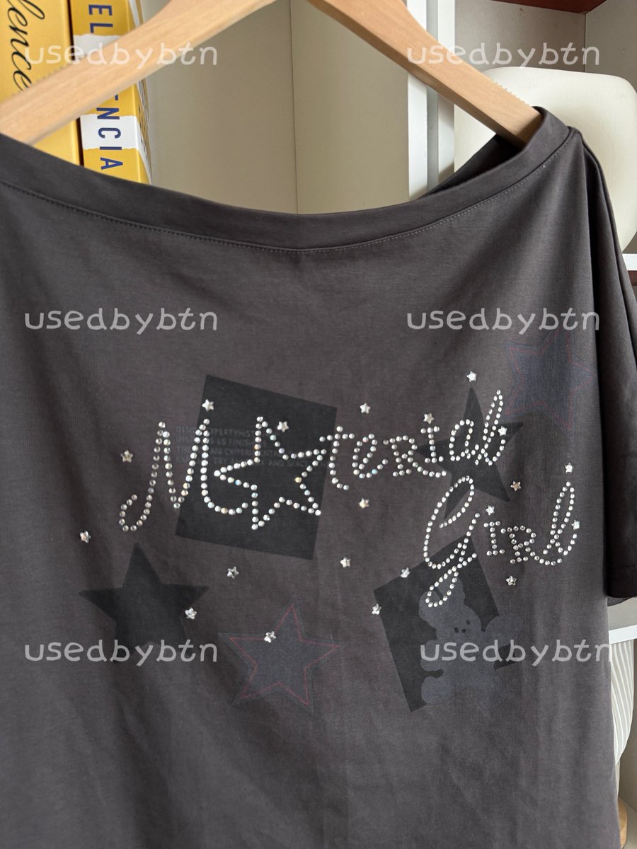 usedbybtn's tweet photo. ปาดไหล่ from Stylist_shop 
✨Price : 390.- 
🛋️ Size : M

#ส่งต่อเสื้อผ้า #ส่งต่อเสื้อผ้ามือสอง #เสื้อผ้ามือสอง #ส่งต่อเสื้อผ้ามือ2 #vghbkk #bemingbkk #cintageshop #stylistshop #ส่งต่อcintage #โล๊ะตู้ #ส่งต่อstylist #เสื้อผ้ามือสองสภาพดี https://t.co/VdHScMrgYq