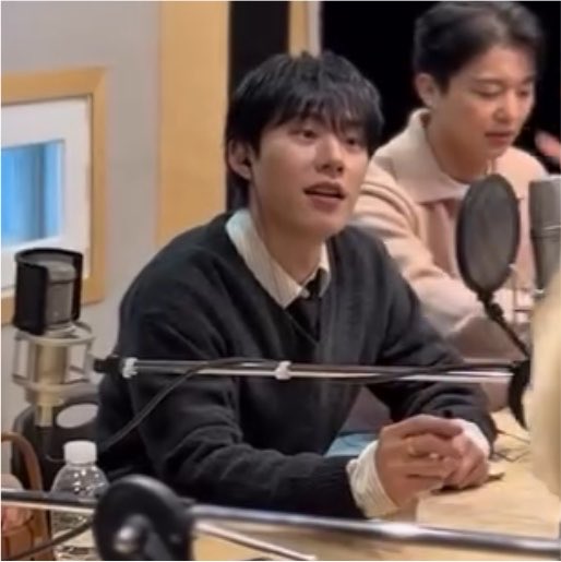 ruu_Fe2's tweet photo. 우리 착둥이 너무 귀엽네🩵🩵
코멘터리 너무 기대된다 파과 블레 제발저요🫰🏻 https://t.co/nxvPaq8MEF