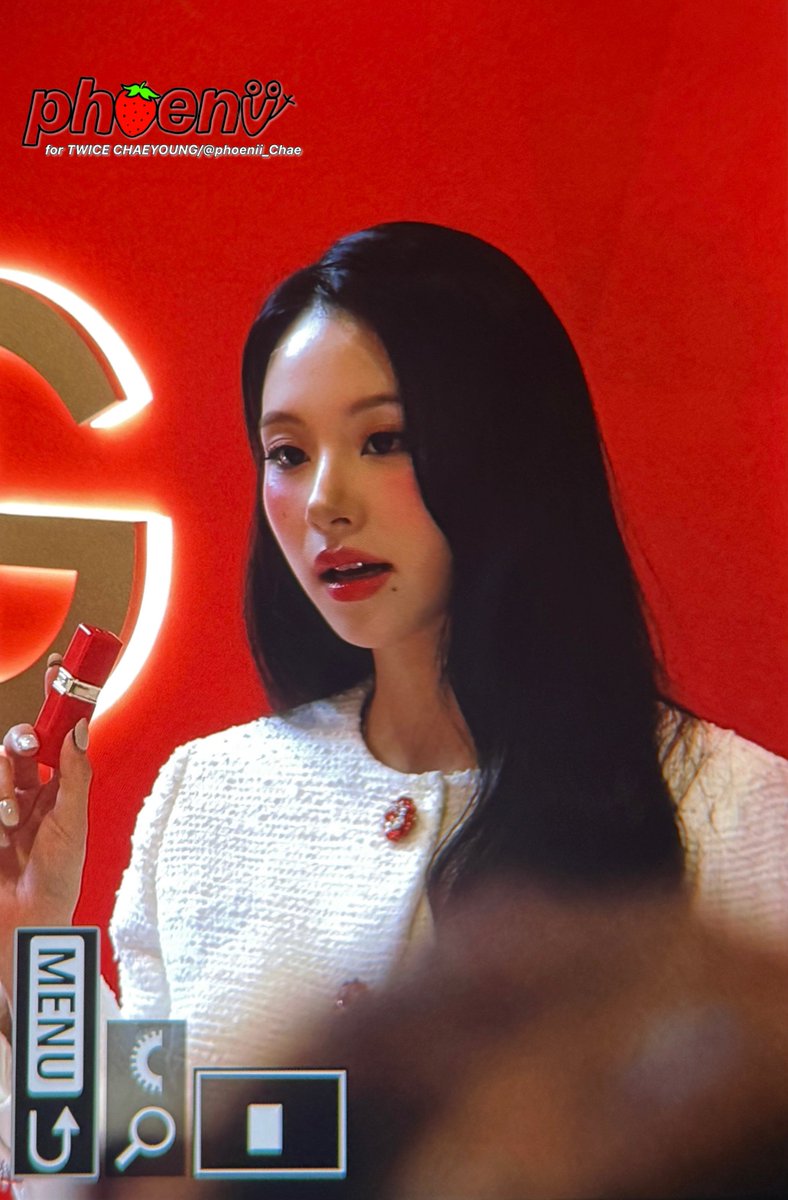phoenii_Chae's tweet photo. 260730 D&amp;G in KL pre

정말 귀여워

#TWICE #트와아스 #손채영 #CHAEYOUNG #チェヨン #DolceGabbana #DGBeauty https://t.co/mZMufQkp0U