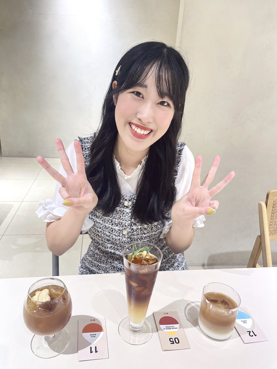 OgaErika's tweet photo. 母と #バリスタのいないアイスコーヒー専門店 に来ました！！

2人ともコーヒー大好きなんですが色んな種類のアレンジができてメニューからワクワク感が凄かったです🤍
2人で3種類頼みましたよ〜！！全部美味しく感動でした！！

 #ひみつのドリップ
 #DRIPPOD https://t.co/7O0Y98yiza