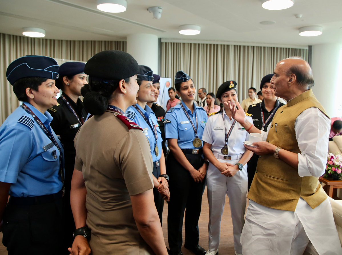 rajnathsingh's tweet photo. Felicitated the nine women officers of the three Services, who returned home after successfully completing the first-ever Tri-service all-women circumnavigation sailing expedition ‘Samudra Pradakshina’ onboard the Indian Army Sailing Vessel (IASV) Triveni. 

Applauded their courage and determination in successfully completing the 314-day voyage covering nearly 25,500 nautical miles across four oceans. The success of this expedition is a testament to Nari Shakti and an outstanding example of Tri-service jointness & synergy that will inspire every Indian.

https://t.co/PDoIpIZfvt