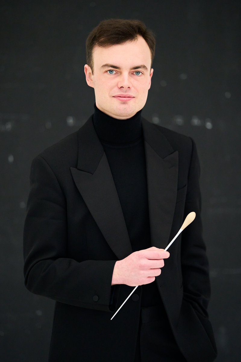 RayfieldAllied's tweet photo. Today: Tom Fetherstonhaugh conducts From Dusk to Dawn, an inclusive classical concert by @BSOrchestra  Resound. https://t.co/OFXZMovJgw
