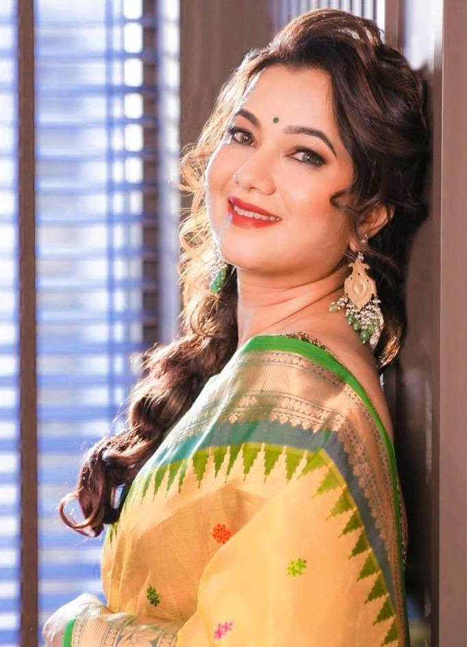 Chennaipatrika's tweet photo. #marathiserials #zeemarathi #starpravah #marathiactress #love #shows #tulapahatere #actor #gayatridatar #aaikuthekaykarte #subodhbhave #smile #ishavikrant #marathiserial #sukhmhanjenakkikayasta #newpromo #marathitelevision #colorsmarathi #picoftheday #couplegoals https://t.co/9U3X8xrr5e