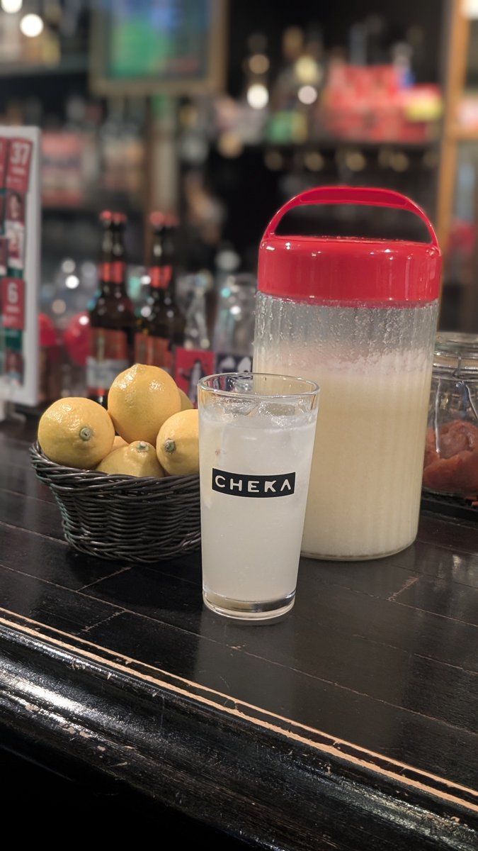masa43687942's tweet photo. 自家製レモンサワー
果肉たっぷり&レモンピールのほのかな苦味
#CHEKA https://t.co/W8ZzBa5Qut