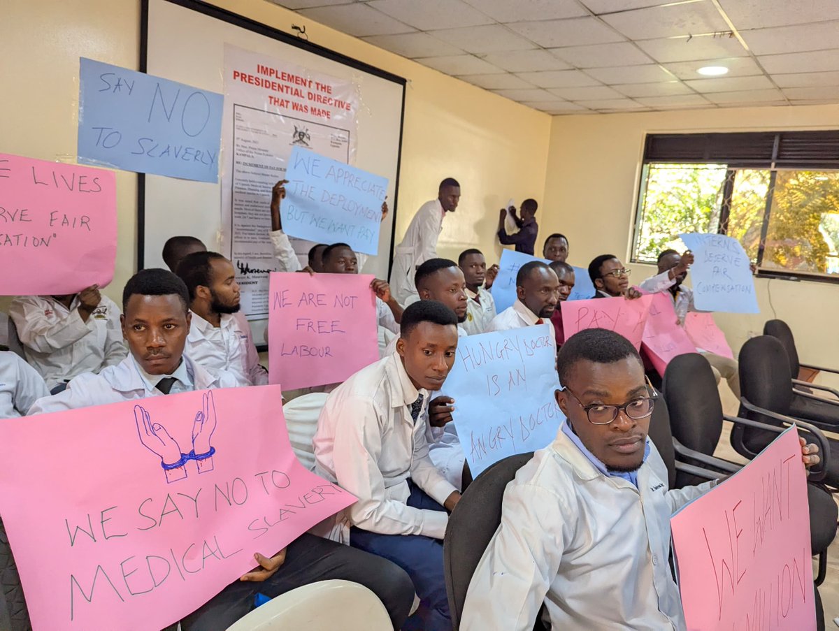 IvanYomcwinyi's tweet photo. #payinterns @MinofHealthUG @GovUganda @FUMI_org @DianaAtwine https://t.co/PMbjBTK0Ji