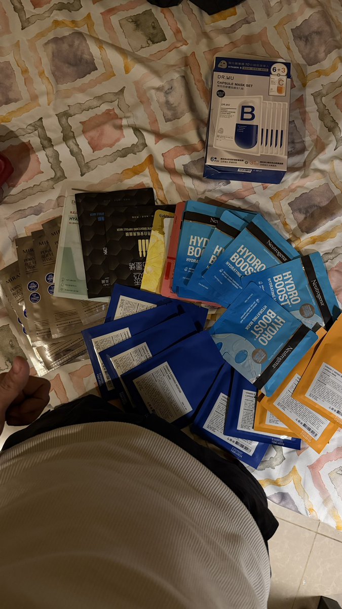 g0skm's tweet photo. my sheet mask obsession si crazy https://t.co/9oj95fLIYi
