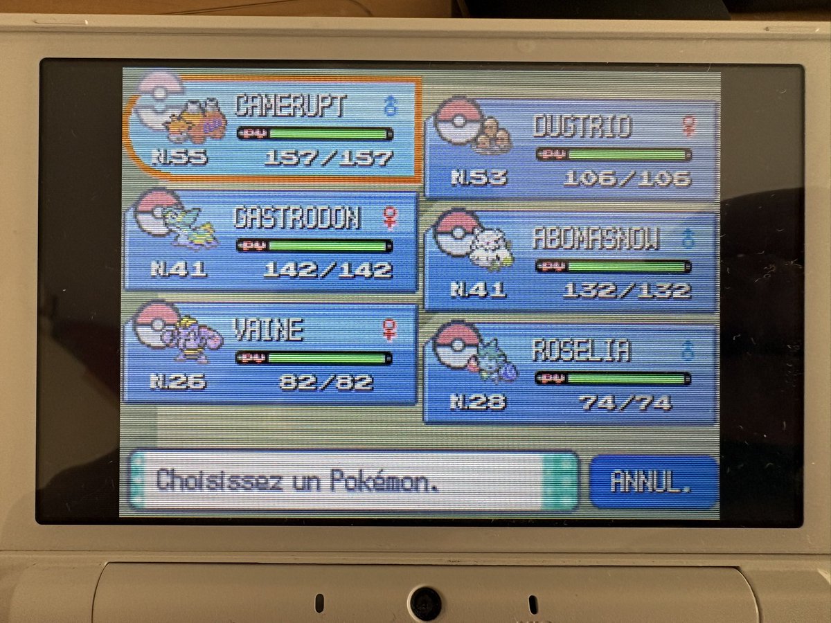 RonciGX's tweet photo. Si eres una chica francesa que se llama Alix, fuiste a Andorra de viaje por ahí en el 2010-2011 y perdiste tu cartucho de Pokémon Diamante, lee esto.

Mis tíos encontraron el cartucho en un hotel y me lo trajeron. Desde entonces he conservado tu cartucho y tu partida por respeto. https://t.co/tJvTz7FLzR