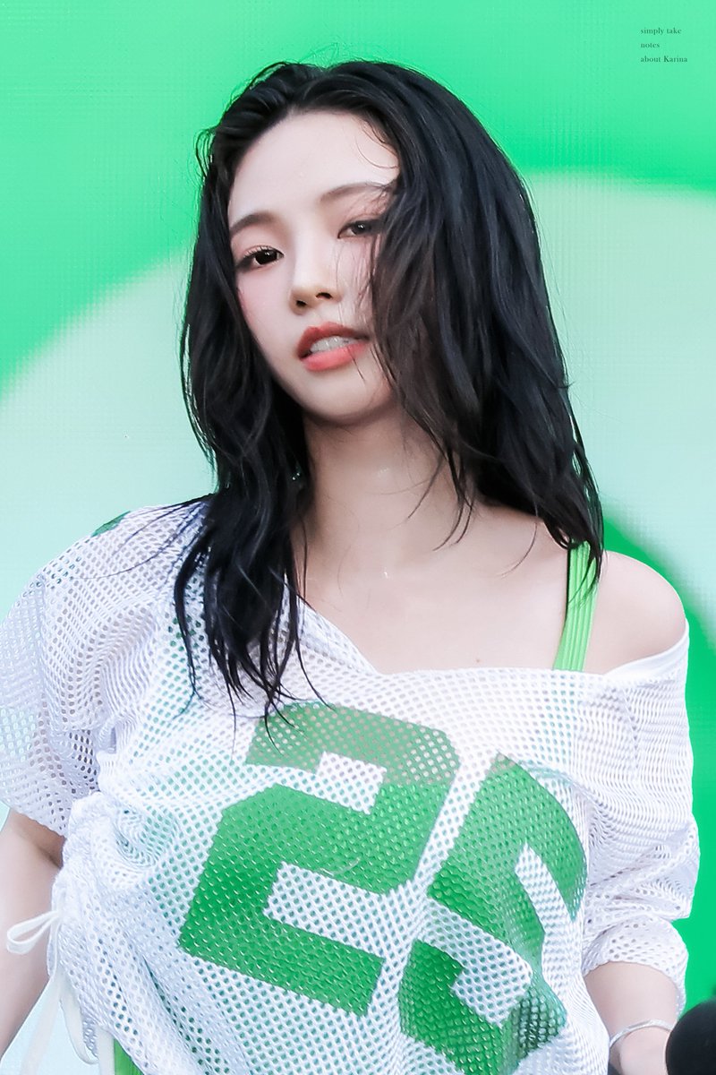 notes0411's tweet photo. notes242｜260725 💚🤍

#카리나 #Karina #カリナ #에스파 #aespa https://t.co/7gPna1t0yh