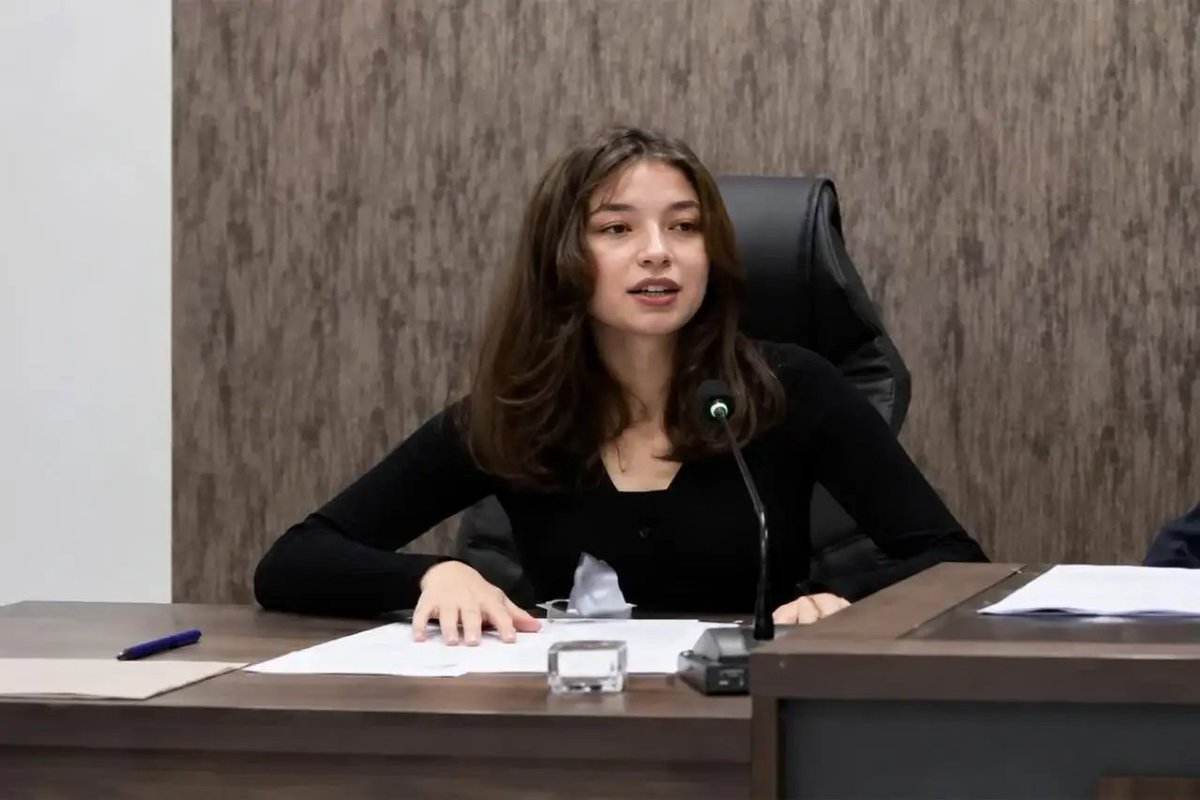 umutgundogannnn's tweet photo. Kemalistlere "pezevenk" diyen Rümeysa Eker 55 GÜN geçmesine rağmen serbest.
#rümeysaekertutuklansın https://t.co/6m04u28tiW