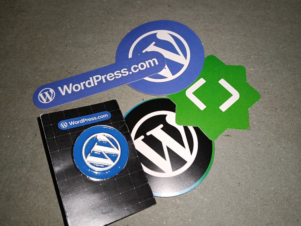 ahlansukma's tweet photo. Dapat kenang-kenangan dari agenda Meetup WordPress Community regional Bandung. Terima kasih ✨ https://t.co/JyzZL6j8kj