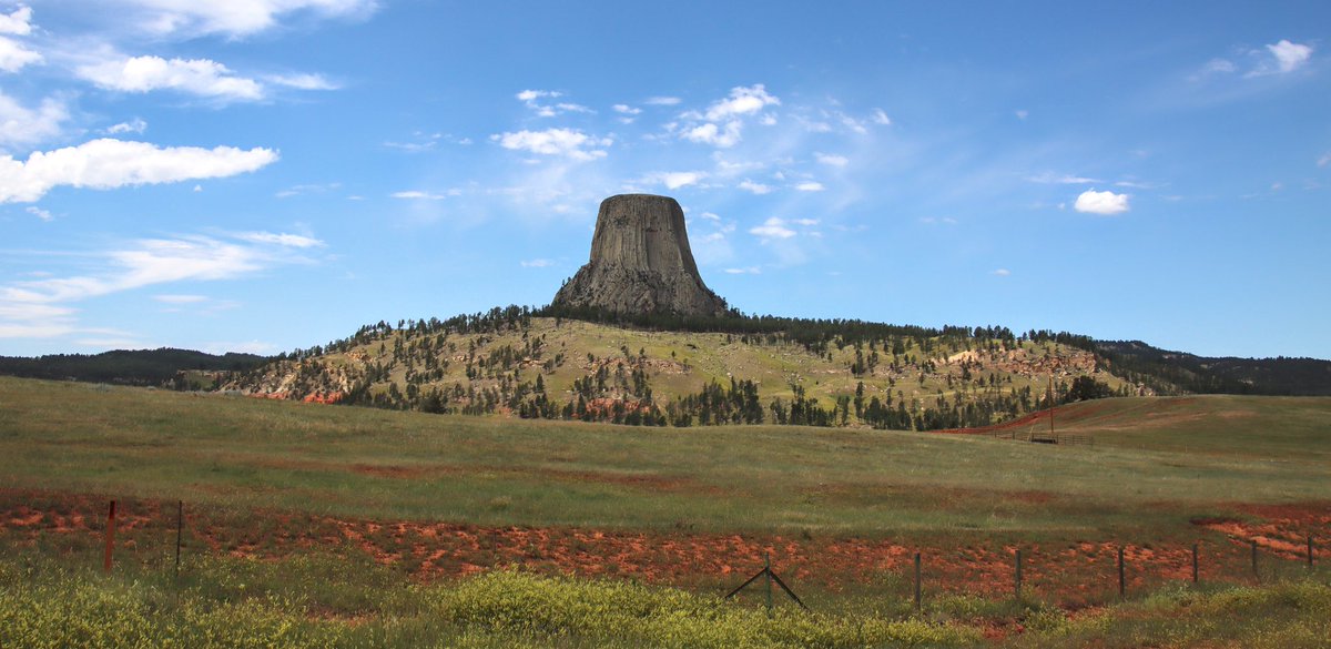 Bob_Lyons's tweet photo. @WayneMoranPhot0 Have always wanted to visit the Devils Tower since seeing Close Encounters of the Third Kind. Got the chance a few weeks ago. It didn’t disappoint. What’s striking is it rises up basically in the middle of relatively flat land. https://t.co/tayD5gCWAI