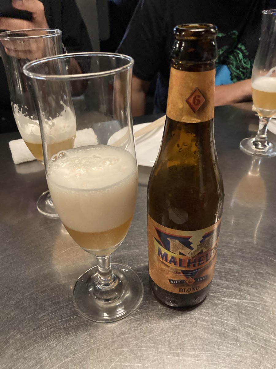 matsuvarhythm's tweet photo. 今日は古くからの付き合いのバンド・エビタイガーと池袋飲み🍻
先輩バンドの皆様ですが、飲み終わでスタジオリハ行く位音楽の熱量があって、それに当てられるとコッチも嬉しくなりますね！
また一緒に飲みましょう〜♪ https://t.co/27bzjsl2Pz