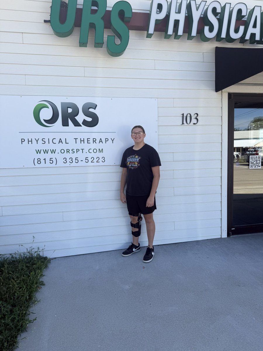 brystvin2029's tweet photo. Back at my home away from home w/ Mark @OrsTherapy after surgery last week. Working hard to get back on the field with @Fury_Clutter https://t.co/oSQqxU0i5C