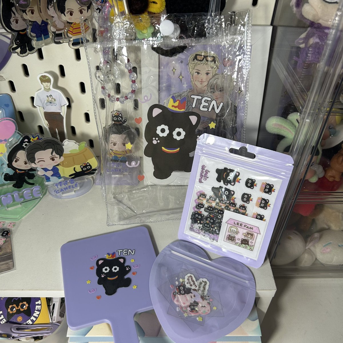 ingpryk's tweet photo. แจก💟
giveaway ตามภาพ 1 set/ 1 คน
รีทวิต+แปะหลักฐานการสตรีมช่องทางไหนก็ได้ค่ะ
เดี๋ยวมาสุ่มวันอาทิตย์คับบ
#TEN_ถ้าไม่คิดอย่าทำให้คิด https://t.co/wjZyqdD1MS