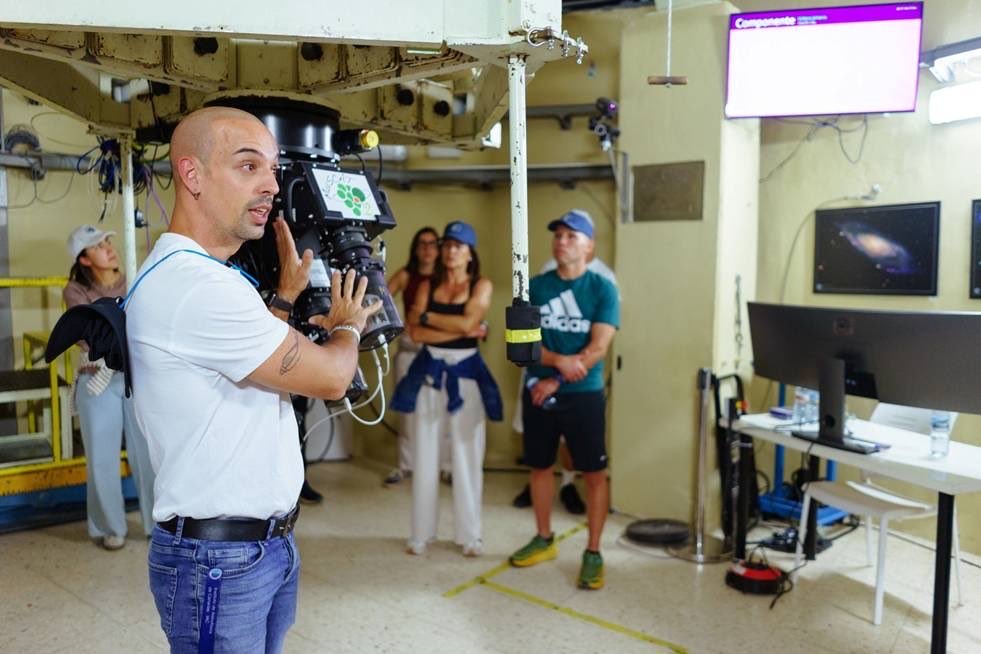 IIPPGob's tweet photo. 🔭 L@s intern@s del CP de #Tenerife han visitado el Observatorio Nacional del Teide del @IAC_Astrofisica.

☀️ En la visita han conocido sus instalaciones y los telescopios, han observado nuestra estrella, el Sol, y han descubierto la importancia de la investigación astrofísica. https://t.co/Bmrzx33LPQ