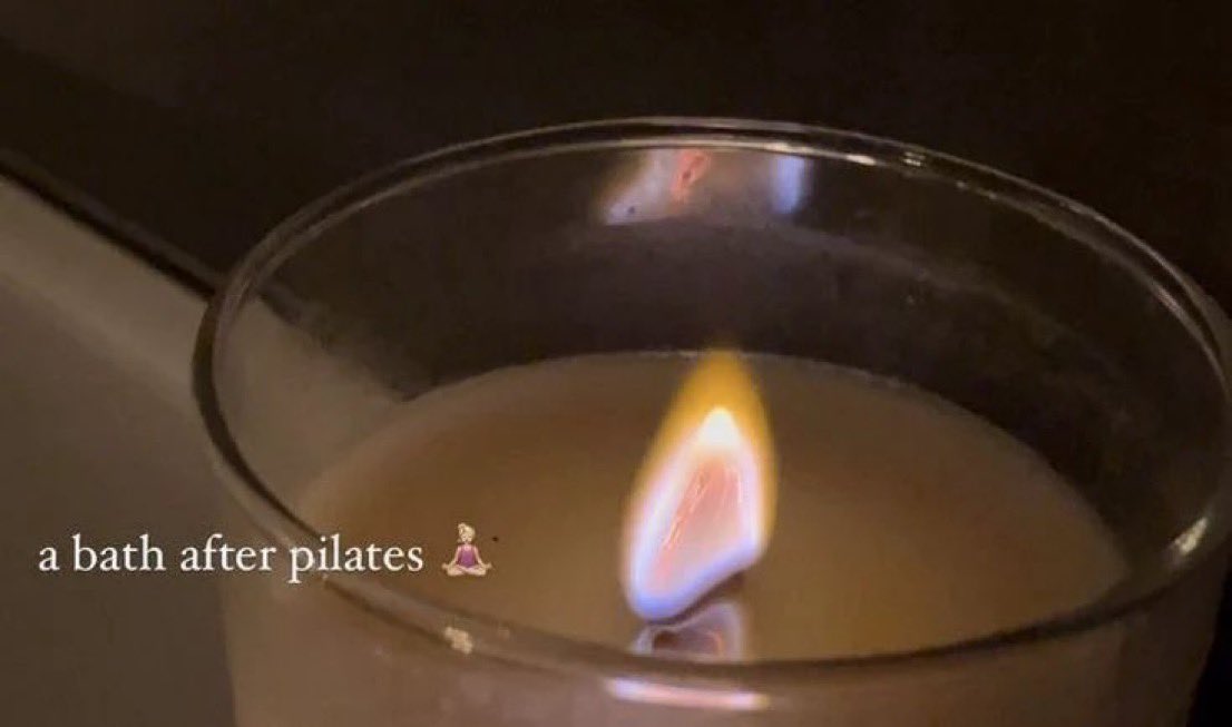 itgirloffduty's tweet photo. pilates sessions at ur favorite pilates studio 🧘🏼‍♀️🎆 https://t.co/HEAMO8soVU