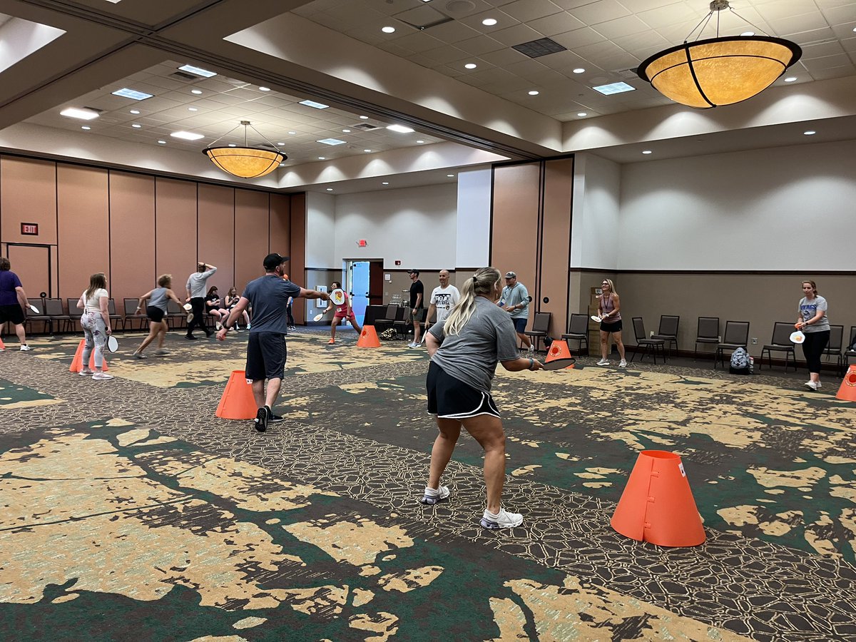 foes4sports's tweet photo. A great time was had by all at our @PaddleZlam session at #WIBPinHPE!
Thank you to all who came out to learn &amp; play!! @CoachFoe https://t.co/CfdZQNY7JJ