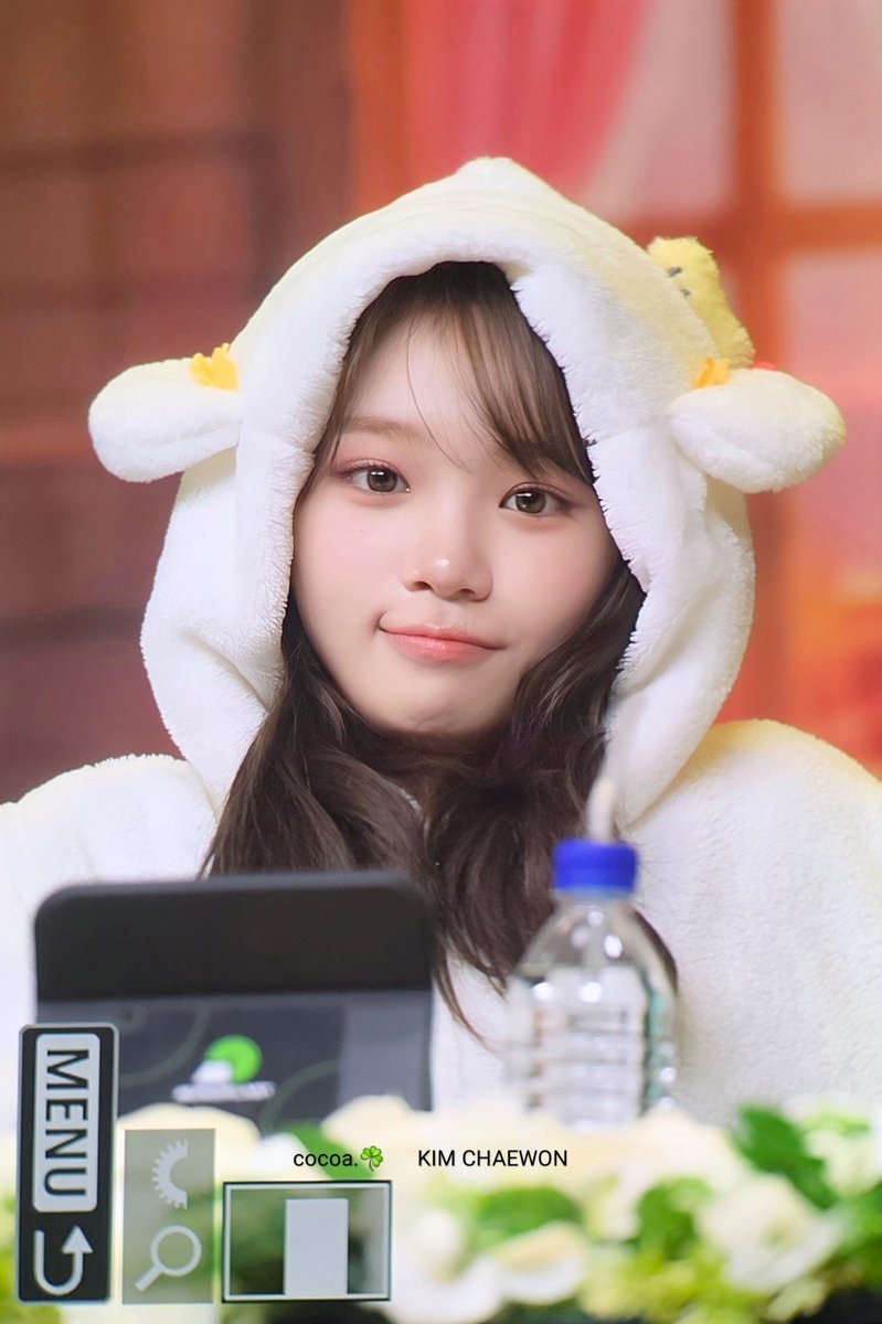 chaedamn11's tweet photo. Happy birthday Kim Chaewon, never stop glowing, the world loves your unique existence

TIME TO CELEBRATE CHAEWON
#TimeToChaelebrate
#여름의인트로_김채원 https://t.co/5yqSz8zJgr