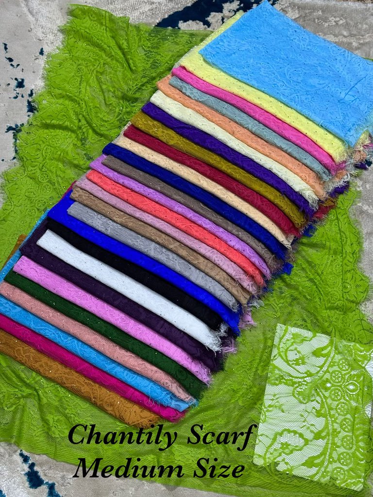 Delightfulgall1's tweet photo. Swiss embroidery Size medium 8,000
Chantliy Size medium veils 5,500 
28 colors available all https://t.co/uPsxyo3auX
