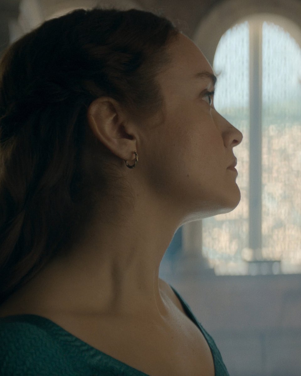 toutestt's tweet photo. Olivia Cooke as Alicent Hightower
House of the Dragon — S3E3, “Rhaenyra Triumphant” https://t.co/5NXdccXeFE