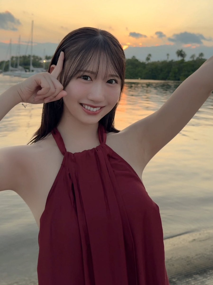 kahorin1st's tweet photo. 🐏公式TikTok更新🐏
 
マイアミの夕景をバックに🌆
https://t.co/RkdYT2NhGl
 
#藤嶌果歩1st写真集 #果実の歩幅
🩵Amazon(通常版) https://t.co/4fqHQRPb7U
🩷@ Loppi＆HMV https://t.co/dIeuRmmQBO
🩵Sony Music Shop https://t.co/z4vPVElNay
🩷紀伊國屋書店 https://t.co/Ny9idfQDaU https://t.co/GgM4Vw4Tyd