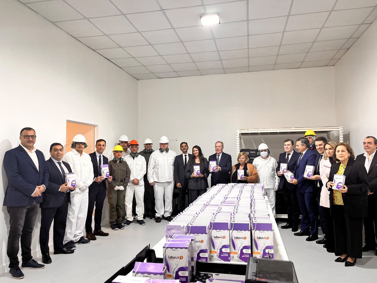 EliasSuarezSDE's tweet photo. MÁS INDUSTRIA, MÁS VALOR AGREGADO PARA SANTIAGO DEL ESTERO 🏭

Hoy participé de la inauguración de la nueva planta industrial de Labofarma S.A., en el Parque Industrial de La Banda, una empresa santiagueña que apuesta al conocimiento, la innovación y la producción con valor agregado.

Este nuevo establecimiento representa más inversión, más empleo y nuevas oportunidades para nuestra provincia, demostrando que en Santiago del Estero es posible transformar el conocimiento en productos de alta calidad, con tecnología y mano de obra local.

Desde el Gobierno de la Provincia seguiremos acompañando a quienes invierten, producen y generan trabajo, convencidos de que la articulación entre el Estado y el sector privado es fundamental para impulsar el desarrollo, fortalecer nuestra matriz productiva y consolidar un crecimiento sostenible, siempre con equilibrio fiscal y una administración responsable de los recursos públicos.

Felicito a Jorge Llarul, a María Guadalupe Suárez y a todo el equipo de Labofarma por este importante logro, que refleja el talento, el esfuerzo y la capacidad de los santiagueños para seguir construyendo una provincia con más producción, innovación y oportunidades.