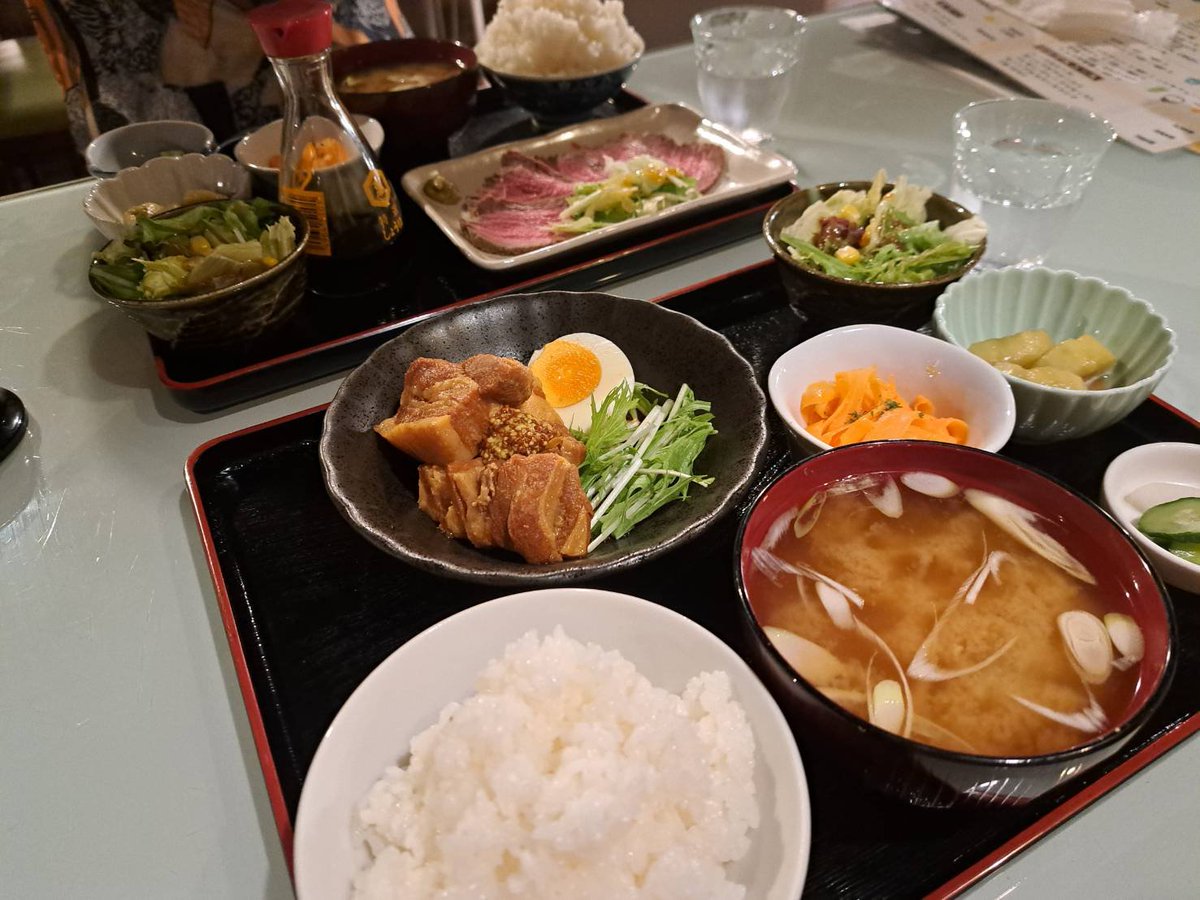 KKSTM2DBD's tweet photo. 奥さんが久々に落ち込んでたので、気分転換がてらオシャレな古民家カフェに行ったらご満悦✨️

気分も晴れていつもの可愛い笑顔に戻って良かった！！
やっぱり家族には常に笑って欲しいもの😍 https://t.co/2N1htVtuqX