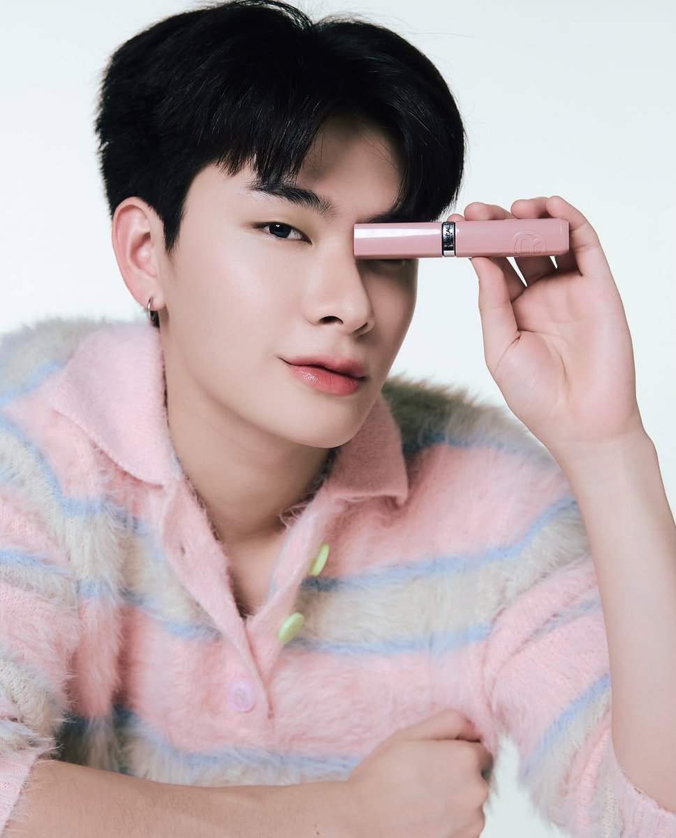 p_peoshi_'s tweet photo. คุณหนูน้อไฮ อย่าทิ้งพี่🎀✨️💄🫳🏻
 #THAIchayanon https://t.co/snedwQ0PVy