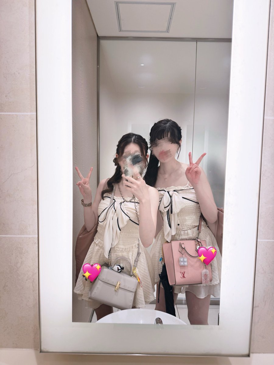 kentoO815__'s tweet photo. カワイイ君👦🏻✨️に逢うためにいっぱい努力した😽💯💮💞
特別な728の日しあわせな思い出🐙🌈💎💫💘

#なにわ男子_ND5 #なにわの日 https://t.co/exfgngMjiM