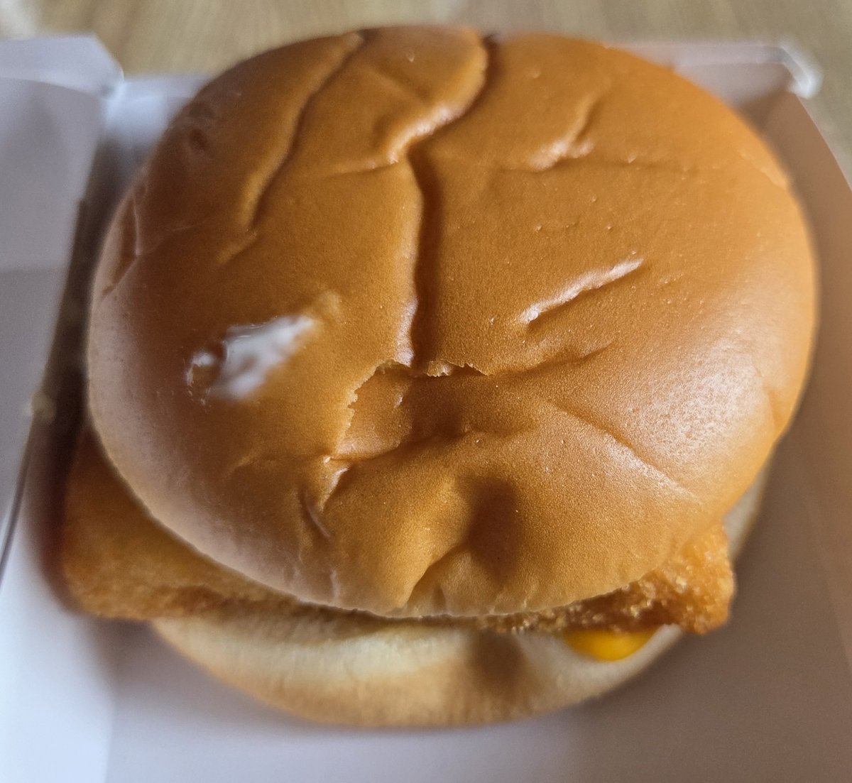2womt's tweet photo. 【マクドナルド】
ハンバーガー、フィレオフィッシュ
#一関市 山目大槻？ https://t.co/H3lkrsnyNp