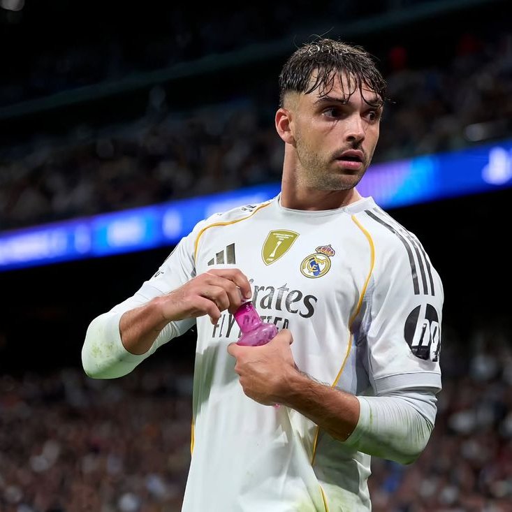 theMadridZone's tweet photo. 🚨💣 BREAKING: Real Madrid were working on SELLING Raul Asencio and then going after ALESSANDRO BASTONI.

However, with Asencio's injury, things have now become COMPLICATED. @diarioas https://t.co/N2peOvUfTI