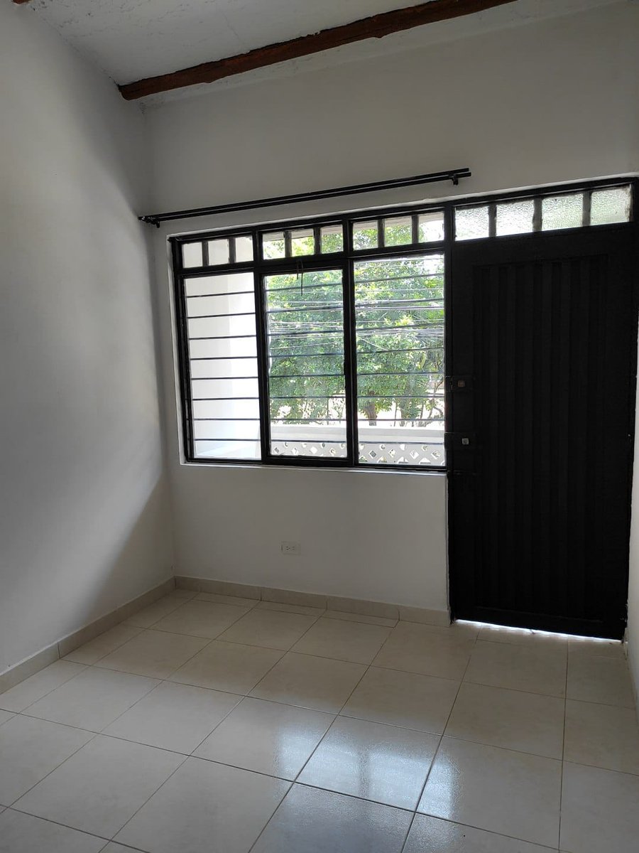 NaranjoDuque's tweet photo. Apto. en El Departamental. Cód: 2467.
Alquila en piso 2: 2 alcobas con clóset, estudio, sala-comedor, balcón, cocina semi-integral a gas, baño completo y zona de oficios.
Precio: $1.300.000.
Incluye espacio asignado para moto.
602 8960448, 3157063580, 3241000095 https://t.co/zTEnZWcF14