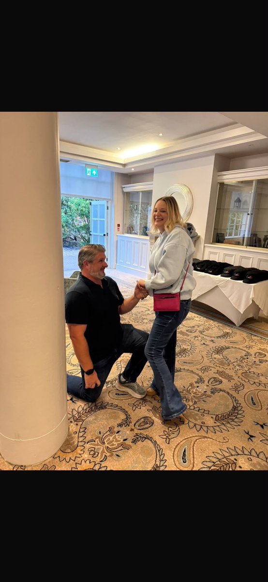 FairwaysFundays's tweet photo. Day 4 of the record-breaking @ChasingScratch tour! 🇮🇪⛳

Today the gang head north to the spectacular @ArdglassGolf 

It's already been an unforgettable trip, with a BBQ at @portmarnockrjgl ... and even an engagement! 💍

Search 'Chasing Scratch' wherever you get your podcasts https://t.co/F8y7Mv80Sd
