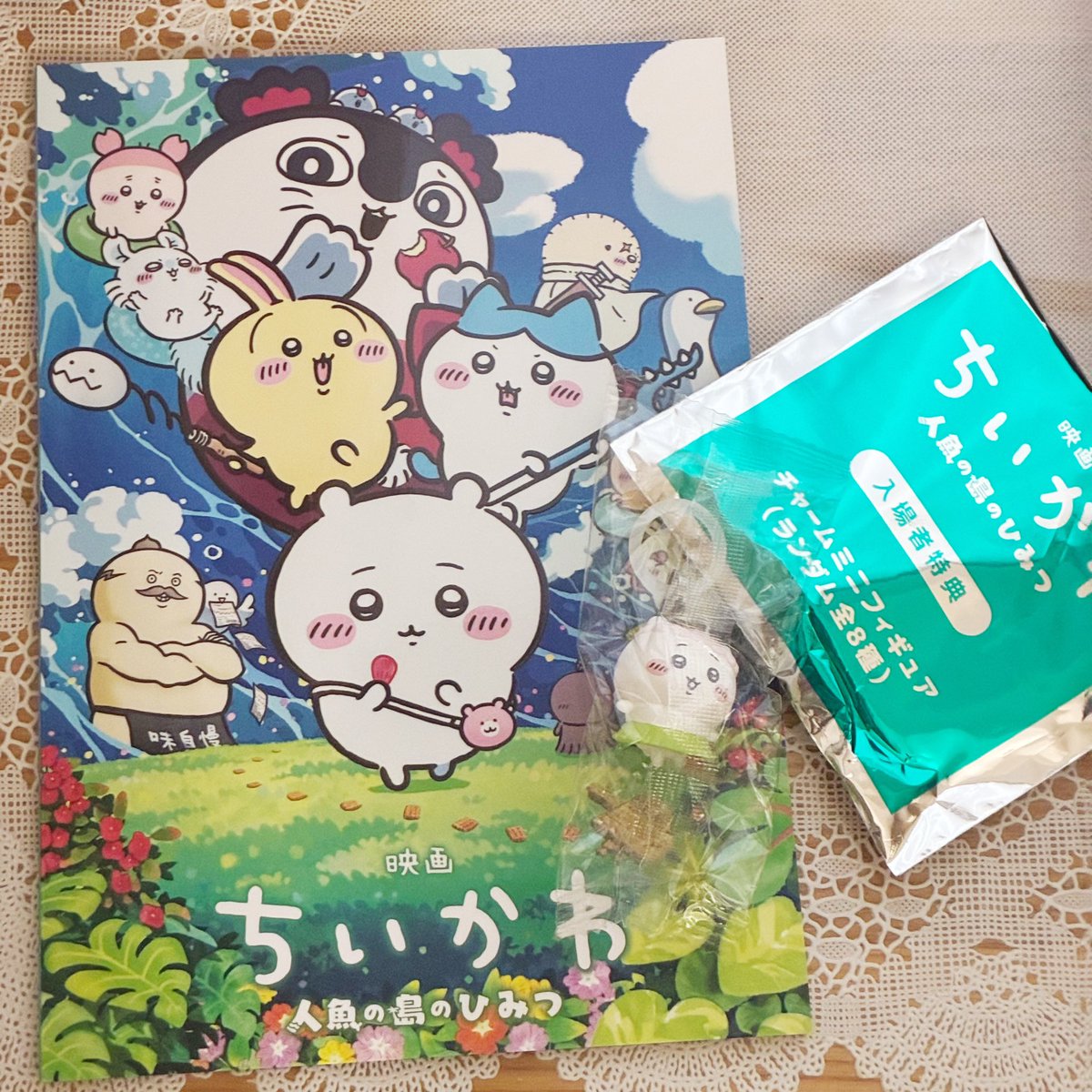hikataka's tweet photo. 【映画】
ちいかわ観てきました！

脚本をナガノ先生が担当されてるからこそ構造の美しさが一切損なわれないという奇跡！
しかも連続する映像にあの音楽がつくと、凄みが増しますのね

セイレーンの歌も…

美術さんも音響さんも本当に容赦なく作り込んでくれてて観ていて気持ちがいいです

#ちいかわ https://t.co/rRM4LOsCdP
