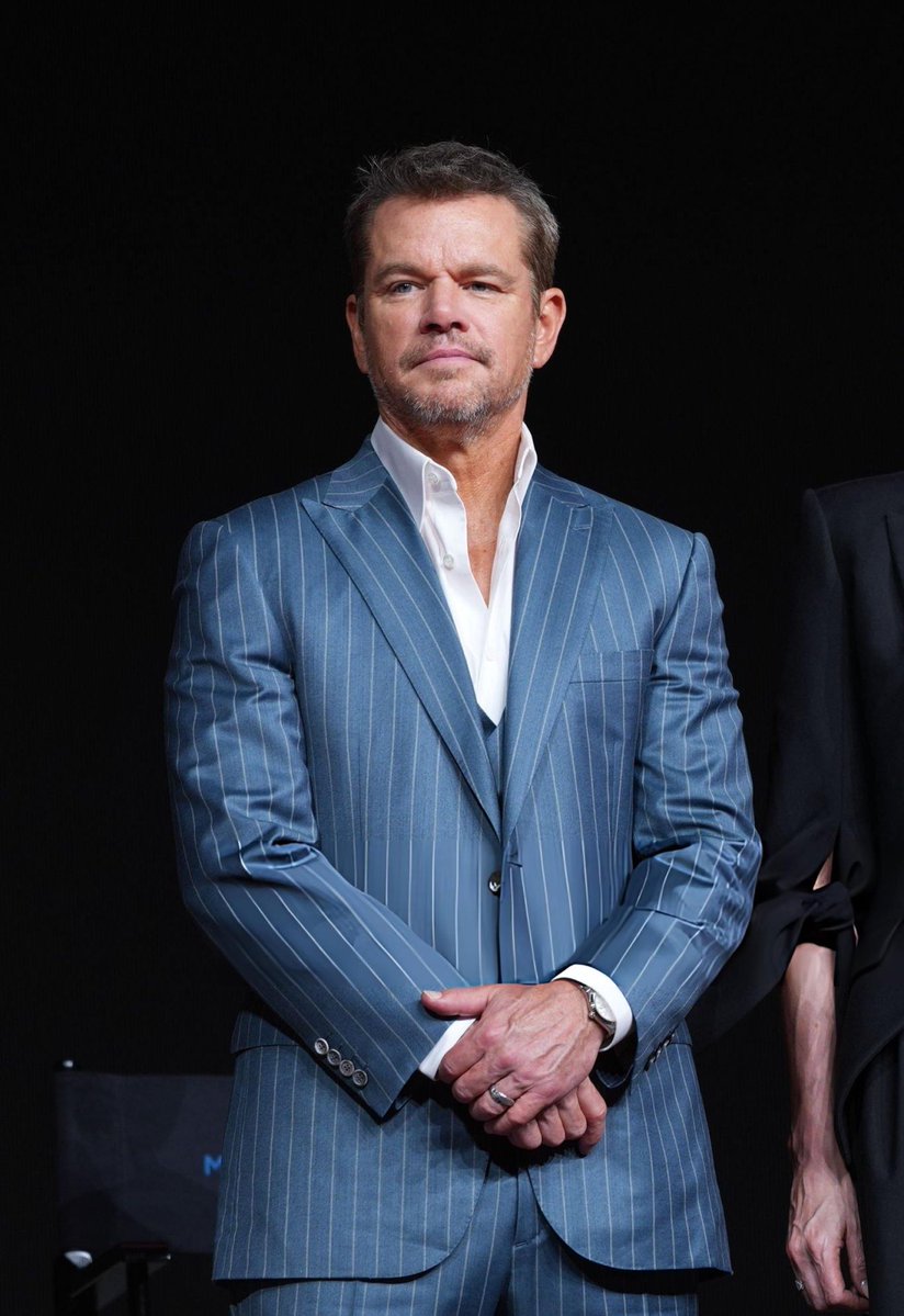 damonlibrary's tweet photo. Matt Damon at the 'THE ODYSSEY' premiere in Beijing. https://t.co/IxGUbIy7wh