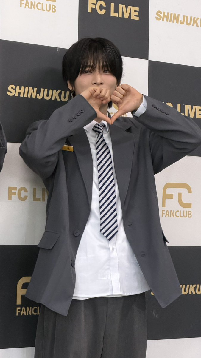 zb9bebe's tweet photo. けーまるにダフン見つかってネ申🤩‼️
もしかして顔の好み同じ😻❓ https://t.co/4LtVvexuXc