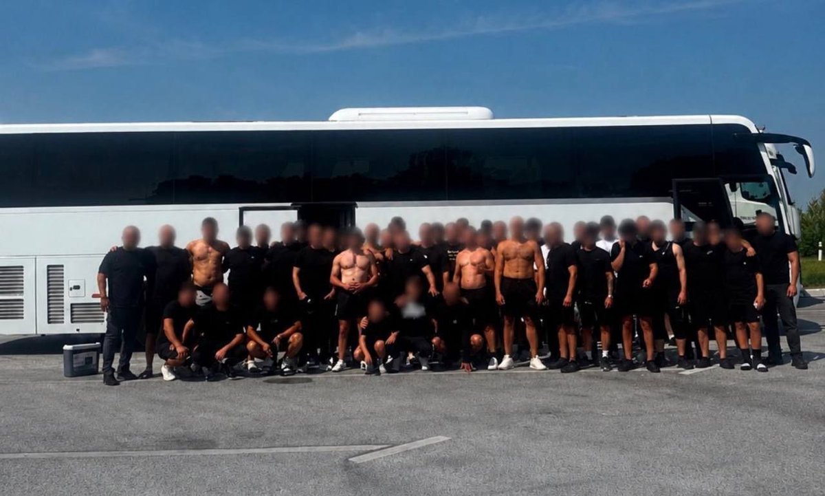 hooliganscz1999's tweet photo. 30.07.2026, Midtjylland🇩🇰 - Besiktas🇹🇷, Çarşı Berlin Hooligans on the road to the Europa League Match in Midtylland, click for more here: https://t.co/rpJpRad2wP

All in one place. Tap to download.
🔗 https://t.co/FXnrFRp1rX https://t.co/YYiS6umRXN