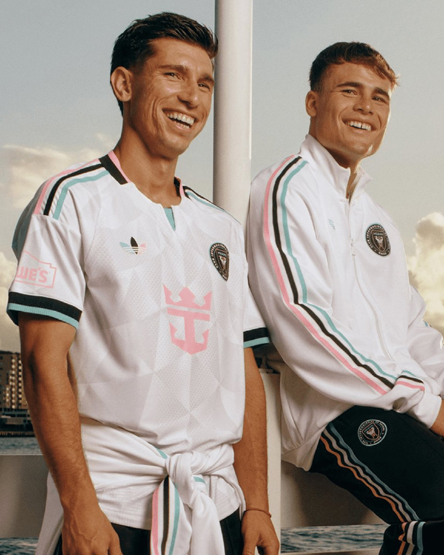 mirondo9's tweet photo. 🇺🇸 El #InterMiami ha presentado su nueva tercera camiseta https://t.co/xgHZTsRGRw