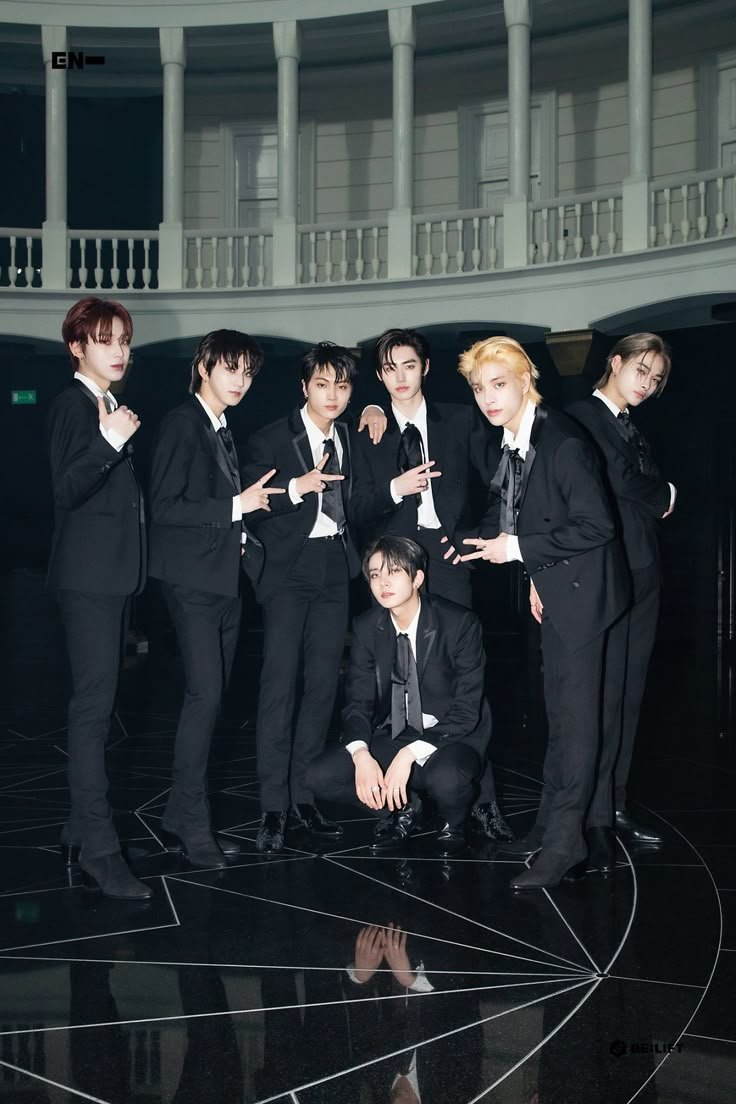 mweohee2697's tweet photo. I missed seeing them as a group of seven.🥹😭😔
#ENGENESSTİLLWAİTİNFİGFORHEESUNG
#bringbackheeseung
#heeseungcomeback
#Enhypenissevenalways
#Alwaysseven https://t.co/bZbpu1Hn9e